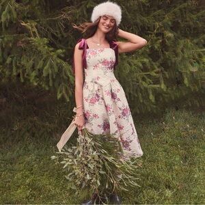 Francesca’s Floral Jacquard Tie-Shoulder Midi Dress in Cream and Rose Pink NWT